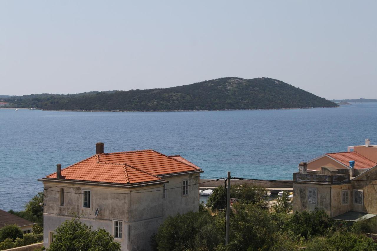 Apartments And Rooms By The Sea Cove Soline, Dugi Otok - 448 Вели Рат Екстериор снимка