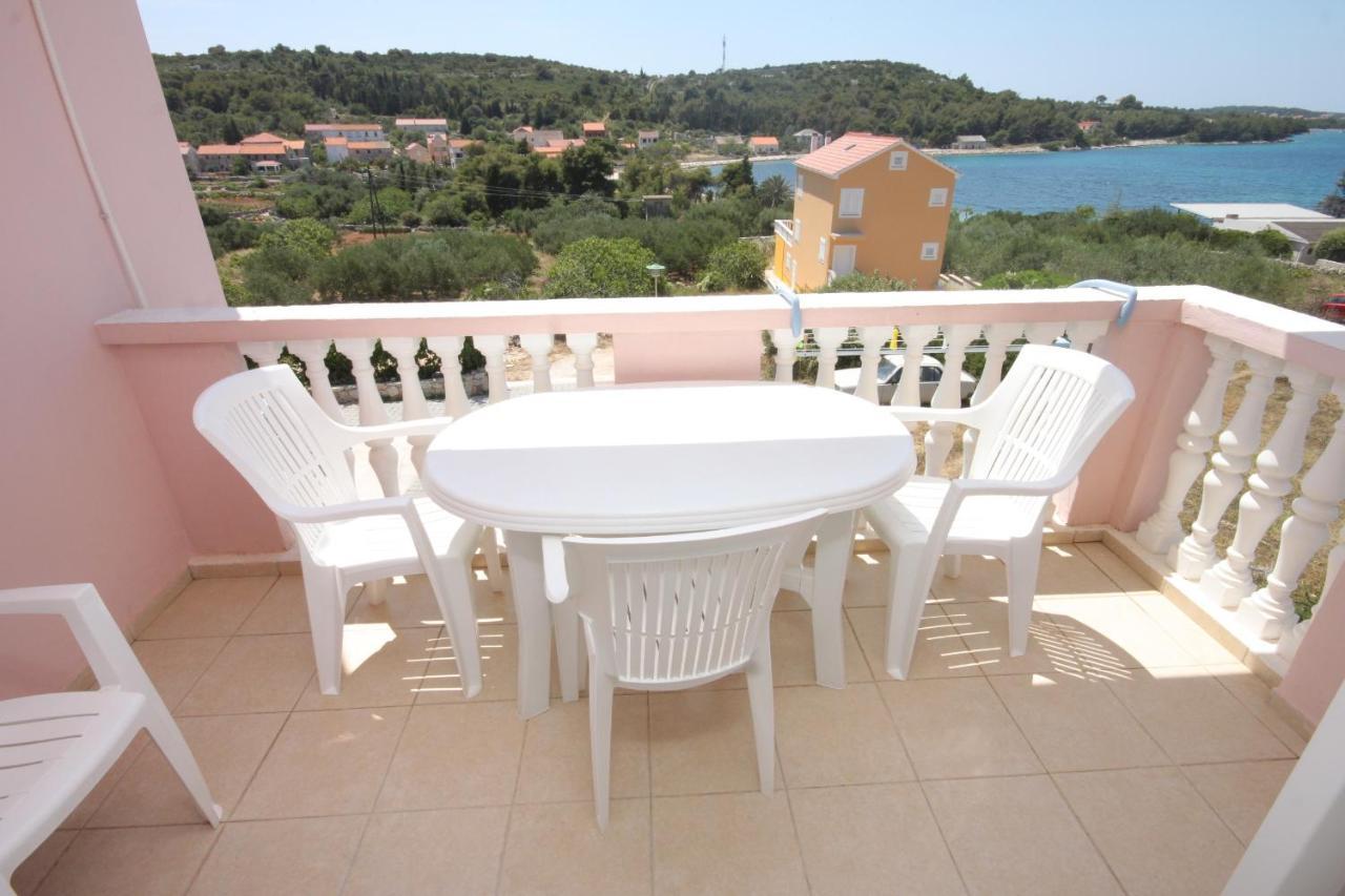 Apartments And Rooms By The Sea Cove Soline, Dugi Otok - 448 Вели Рат Екстериор снимка
