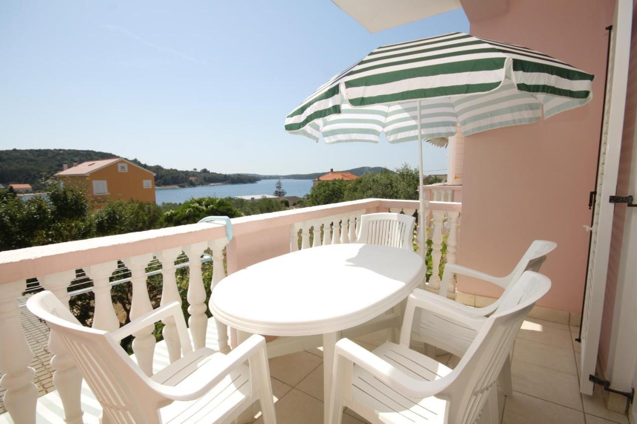 Apartments And Rooms By The Sea Cove Soline, Dugi Otok - 448 Вели Рат Екстериор снимка