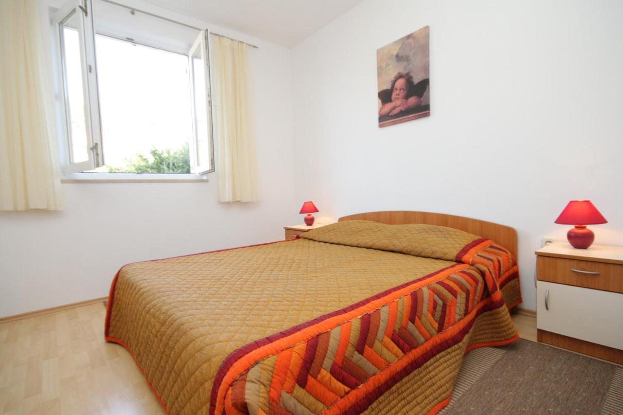 Apartments And Rooms By The Sea Cove Soline, Dugi Otok - 448 Вели Рат Екстериор снимка